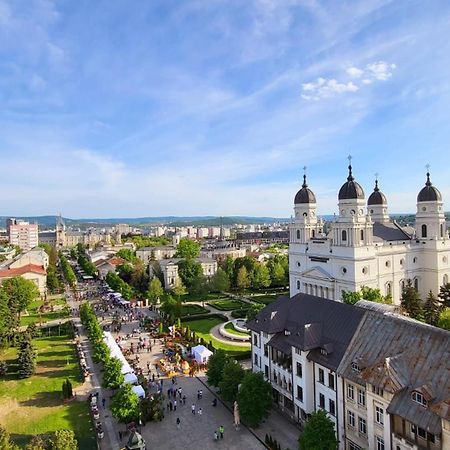 Апартаменты Panoramic Penthouse In The Heart Of Яссы Экстерьер фото